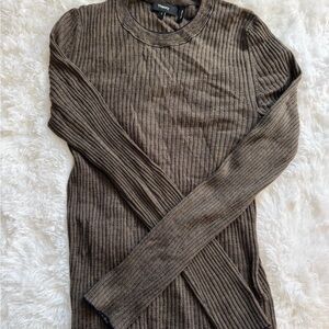 Theory Two-Tone Ribbed Crewneck Sweater - Brown and Navy